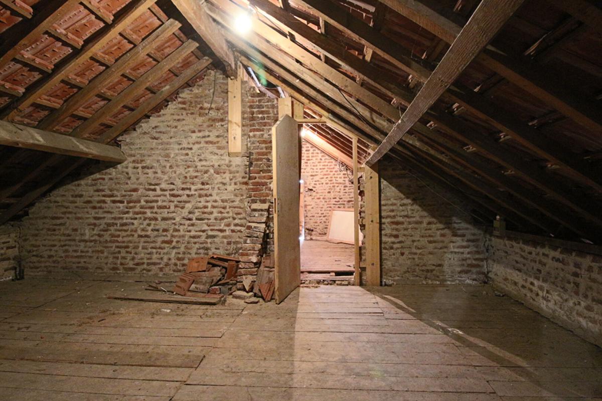 SOISSONS Maison de caractère de 140 m² avec vie de plain-pied, grand terrain et fort potentiel d'évolution 17