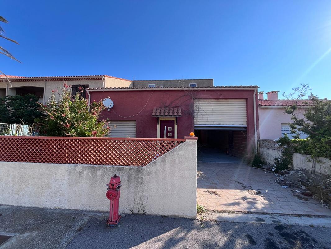 LE BARCARES Maison avec vue sur le port de 300 m² avec permis accordé pour divers projets, gros travaux et gros potentiel 3