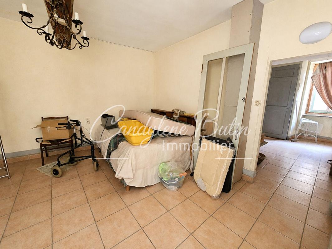PEPIEUX Maison de village de 145 m² à rénover Fort potentiel 6