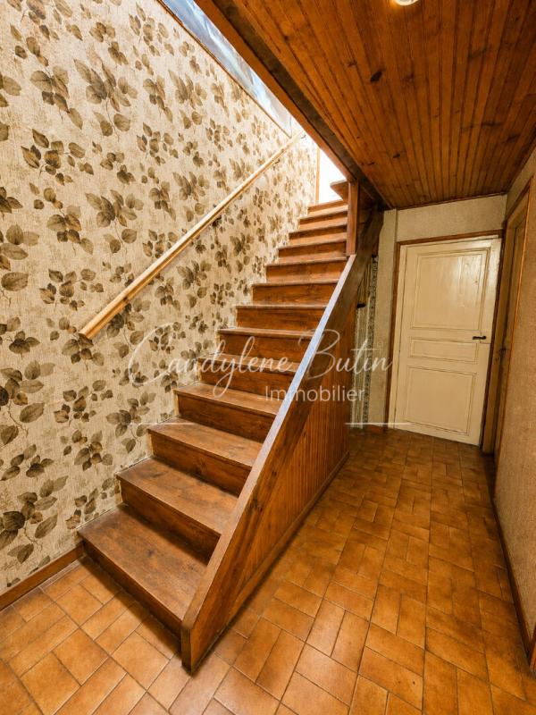 PEPIEUX Maison de village de 145 m² à rénover Fort potentiel 8