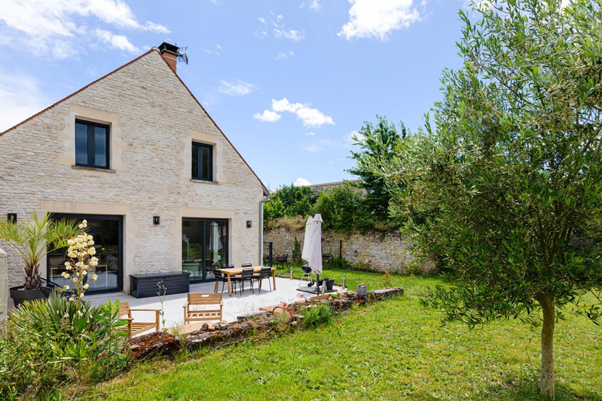 MONTAGNY-EN-VEXIN Ancien corps de ferme et sa dépendance réaménagée en espace ultra fonctionnel sans travaux : 1