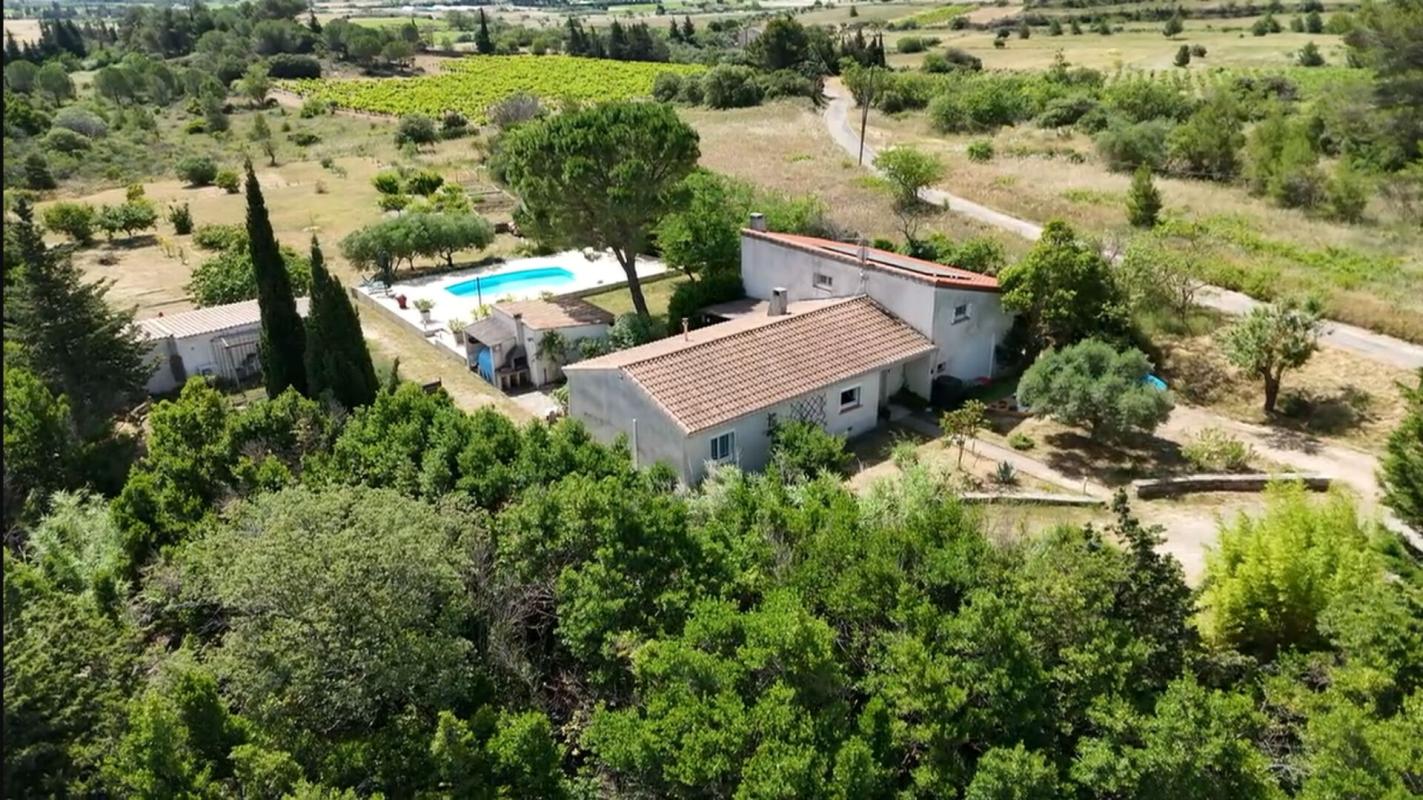 LEZIGNAN-CORBIERES Demeure de prestige 8 pièce(s) 200 m2 1