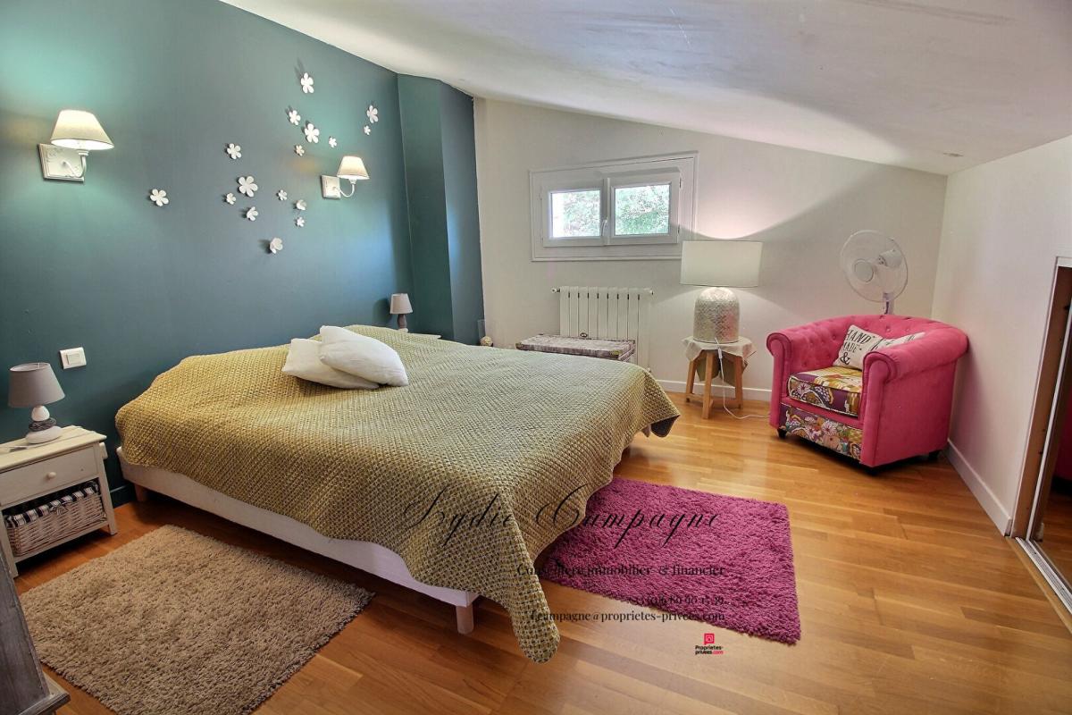 LEZIGNAN-CORBIERES Demeure de prestige 8 pièce(s) 200 m2 6