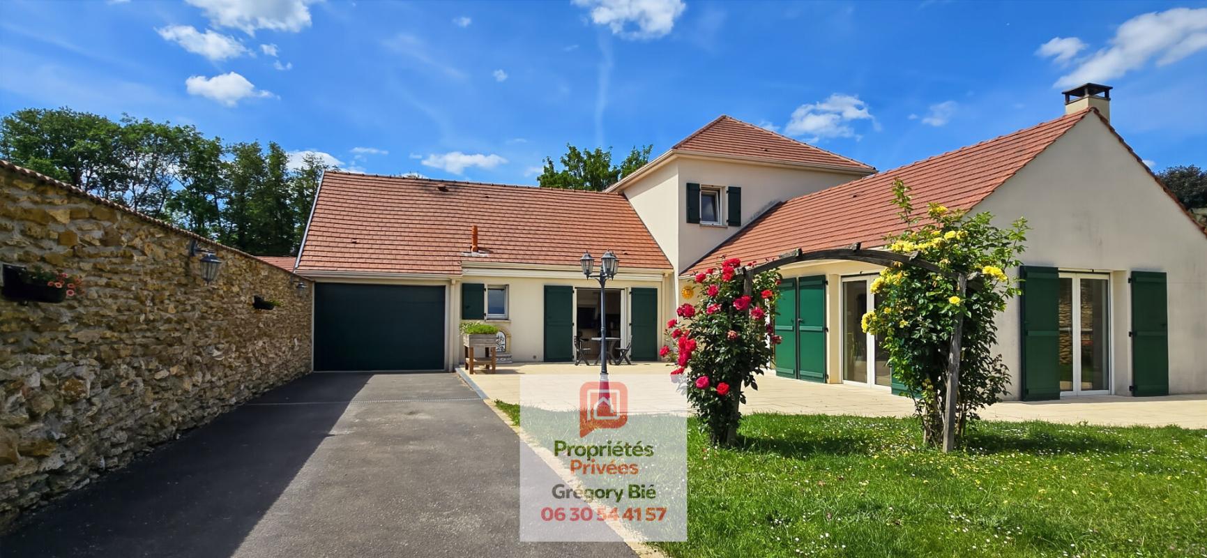 TOURNAN-EN-BRIE Maison Tournan En Brie 8 pièce(s) 208 m2 1