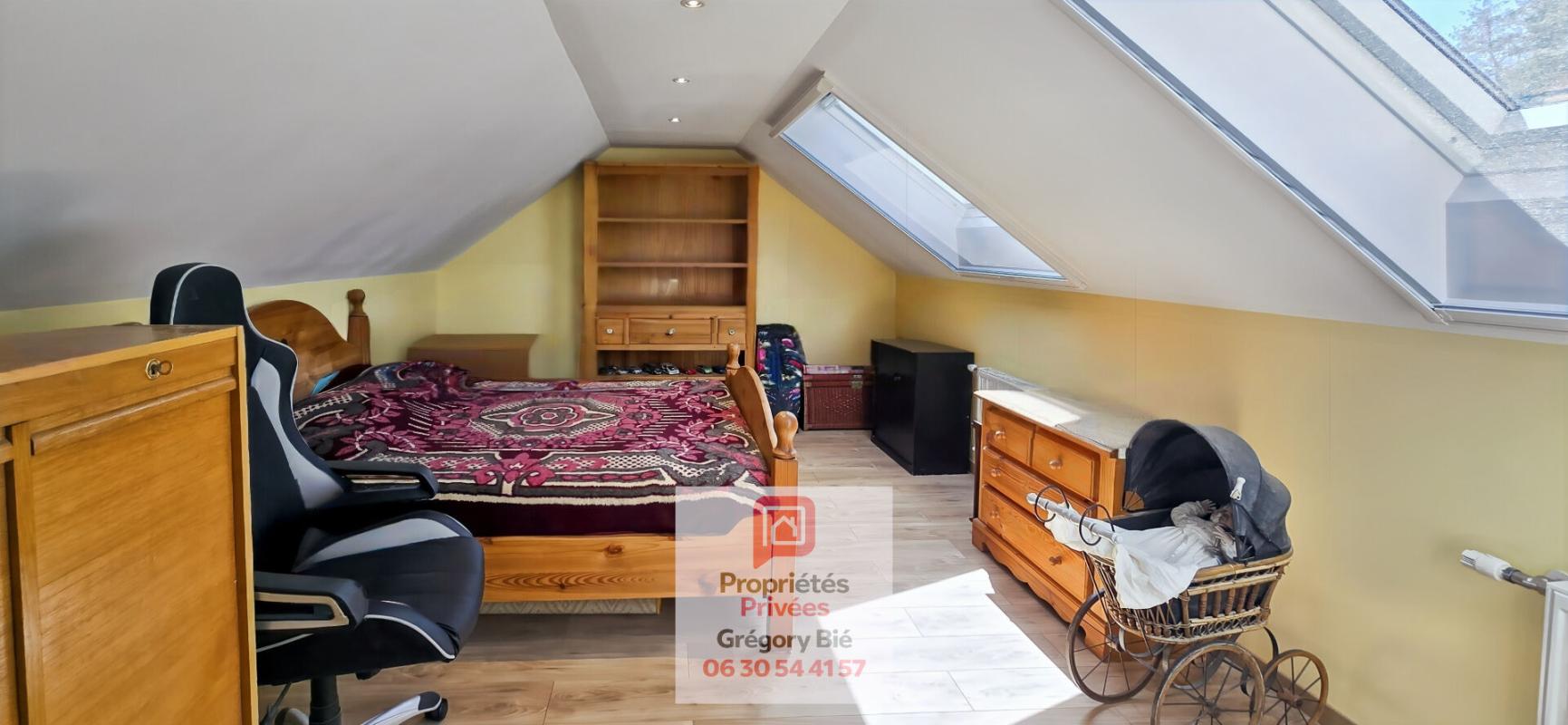 TOURNAN-EN-BRIE Maison Tournan En Brie 8 pièce(s) 208 m2 17
