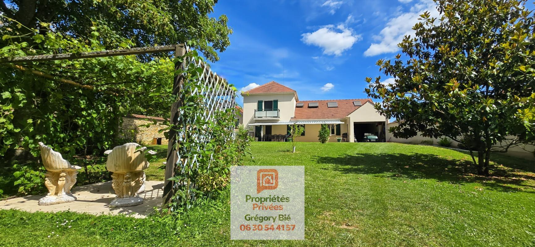 TOURNAN-EN-BRIE Maison Tournan En Brie 8 pièce(s) 208 m2 2