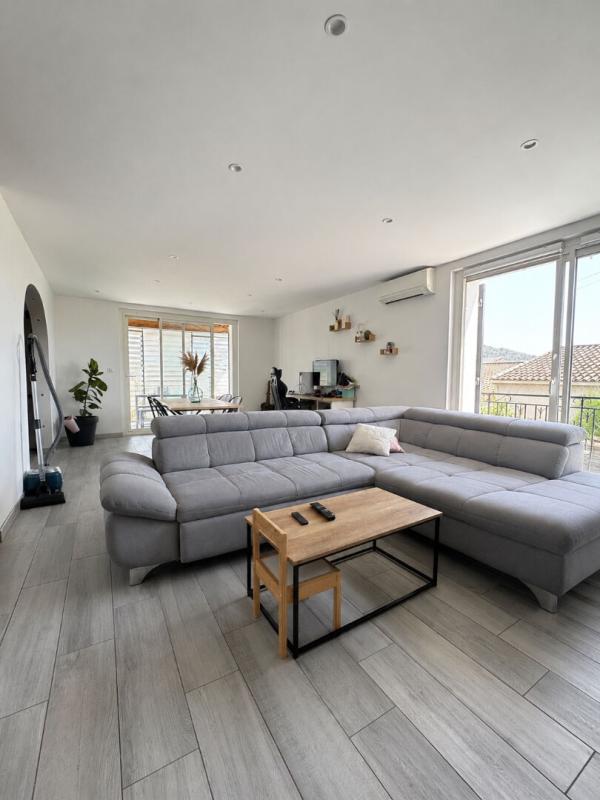 MARIGNANE Appartement Marignane 5 pièces 128 m2 1