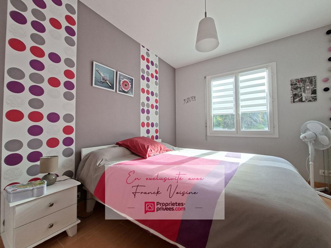 SAINT-MICHEL-MONT-MERCURE A VENDRE en Exclusivité à Saint Michel Mont Mercure, maison de 124 m2 avec 4 chambres et 1 bureau sur un parc arboré de 3812 m2 7