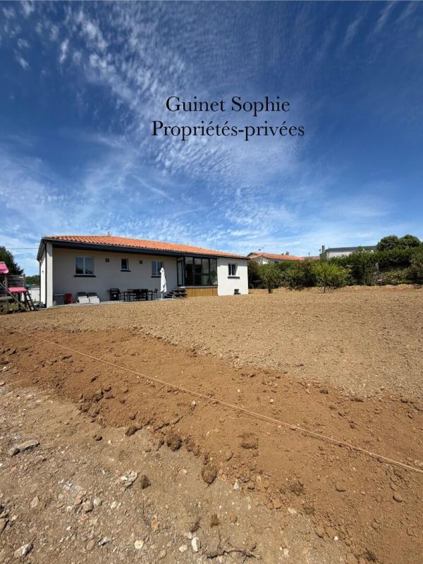 SAINTE-HERMINE Maison Sainte Hermine 5 pièce(s) 130 m2 2