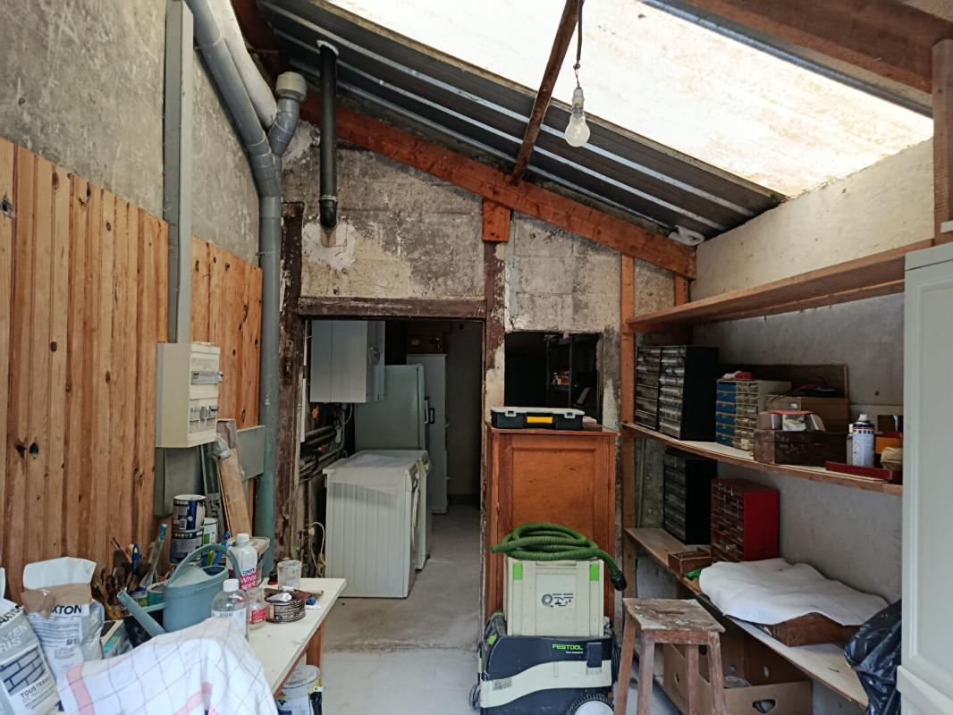 CARHAIX-PLOUGUER Maison  5 pièce(s) 87 M2 15