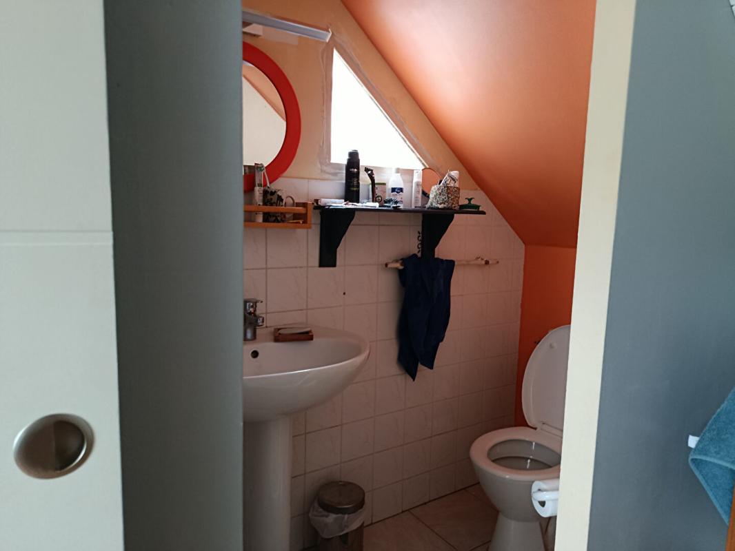 CARHAIX-PLOUGUER Maison  5 pièce(s) 87 M2 9