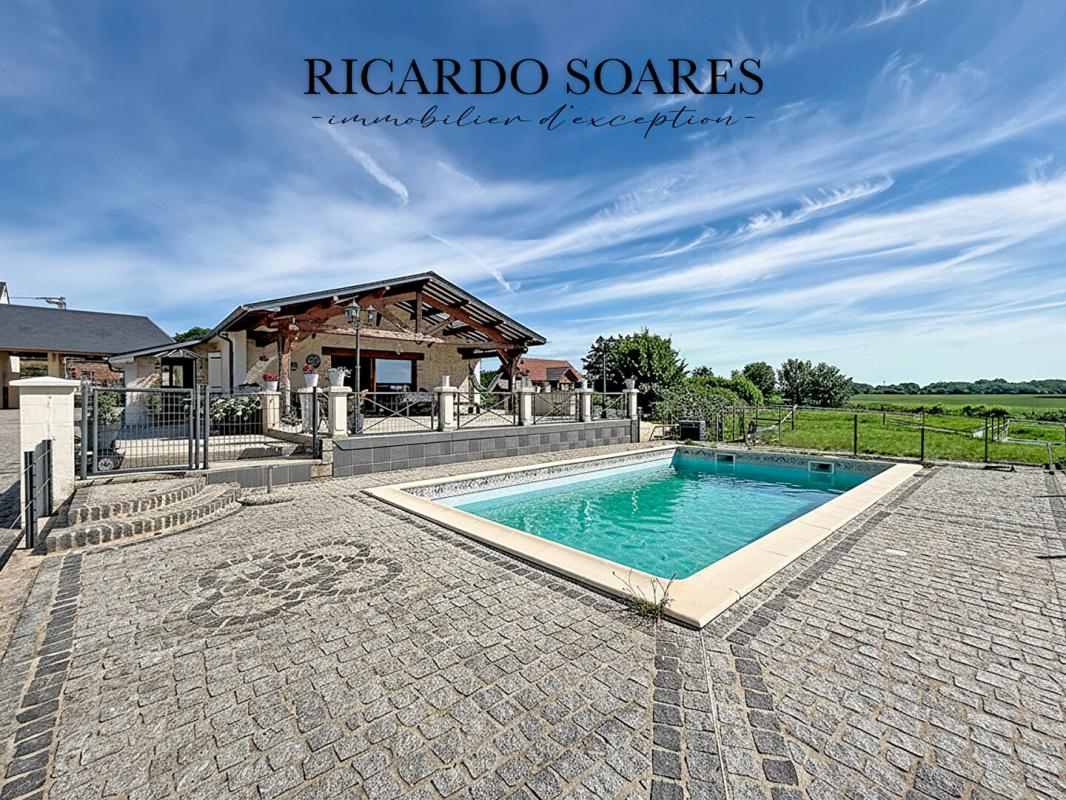 RESSONS-SUR-MATZ 60490 RESSONS-SUR-MATZ - PROPRIÉTÉ ÉQUESTRE DE CARACTÈRE / 2001 / 210 m² HABITABLES / 5 CHAMBRES / GÎTE INDÉPENDANT / PISCINE / 10 BOXES / TERRAIN 9361 m² 3