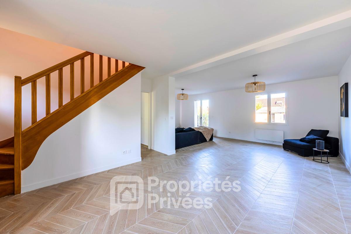 ORSAY Propriété rénovée et son annexe 5
