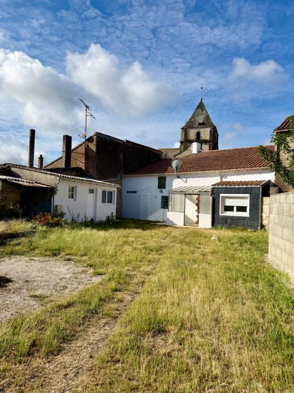 AUBIGNY-LES CLOUZEAUX Maison Aubigny Les Clouzeaux 5 pièce(s) 110 m2 2