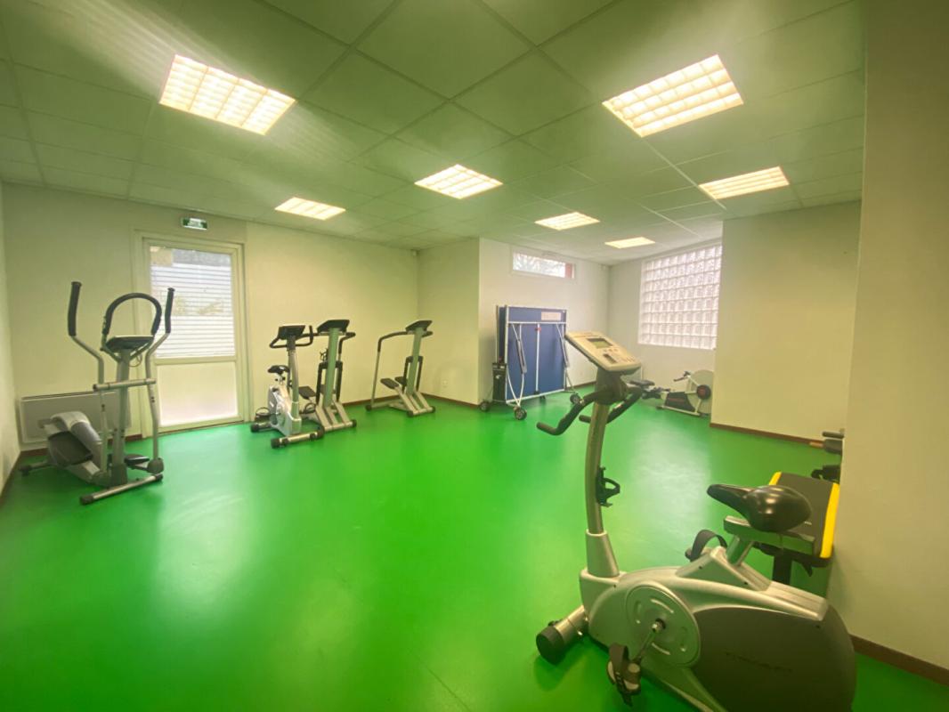 CLERMONT-FERRAND Studio 18m² 6