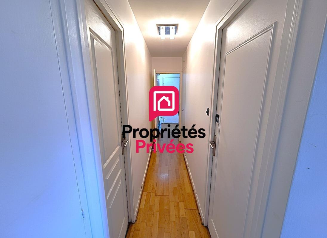 PARIS-15E-ARRONDISSEMENT DEPT 75 - PARIS 15 EME- Appartement 4 pièce(s) 66 m2, balcon, cave 6