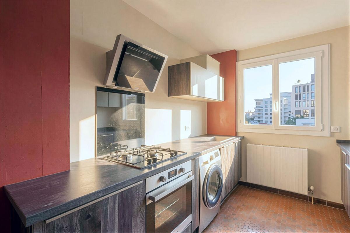 LYON-8E-ARRONDISSEMENT EXCLUSIVITE - Lyon 8ème - Appartement 4 pièces - 80 m2 6