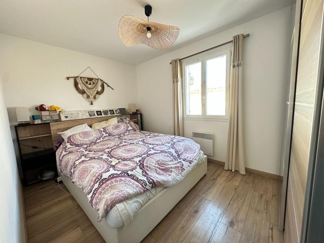 CHATEAUNEUF-LES-MARTIGUES Châteauneuf les Martigues Villa de plain-pied contemporaine au calme et sans vis-à-vis 10