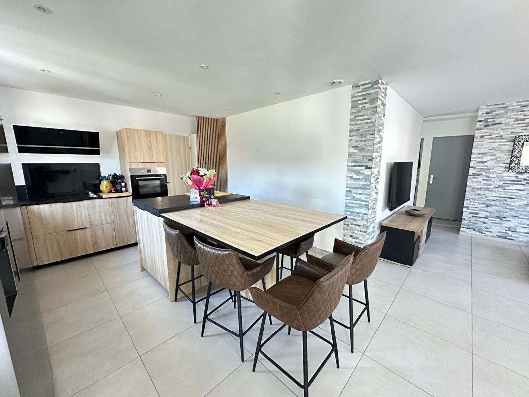 CHATEAUNEUF-LES-MARTIGUES Châteauneuf les Martigues Villa de plain-pied contemporaine au calme et sans vis-à-vis 5