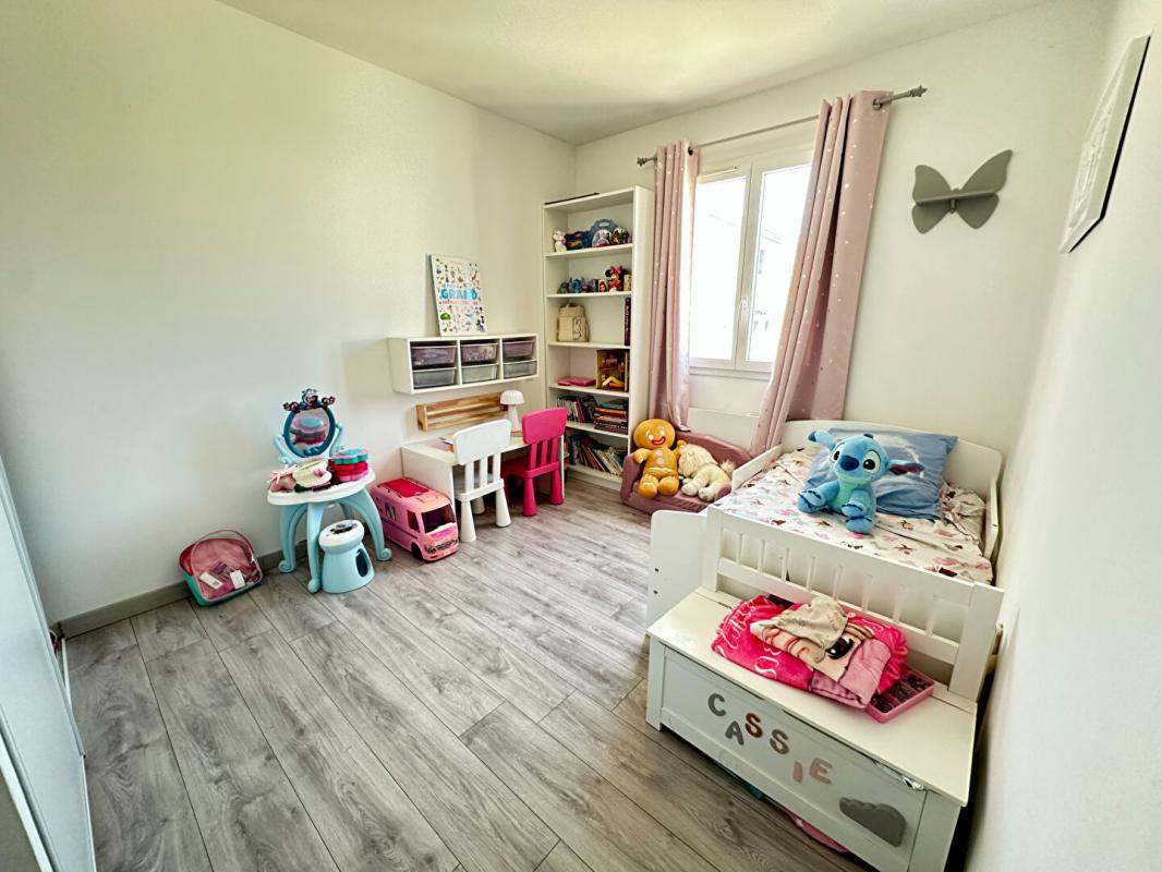 CHATEAUNEUF-LES-MARTIGUES Châteauneuf les Martigues Villa de plain-pied contemporaine au calme et sans vis-à-vis 8