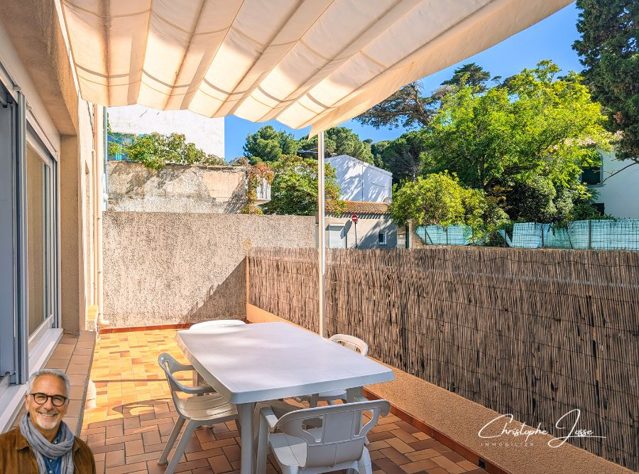 LEUCATE La Franqui - Ensemble immobilier rare avec vue mer, 3 logements et 2 garages 2