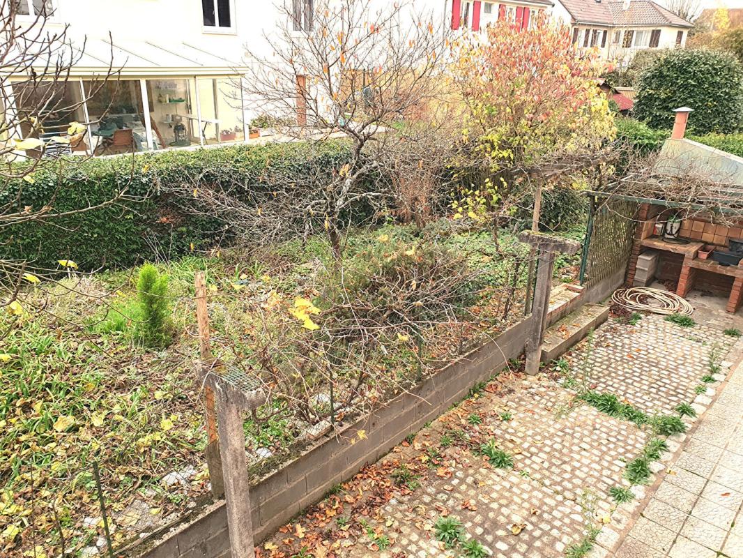 SAINT-DOULCHARD Maison Saint Doulchard 5 chambres 144 m2 12