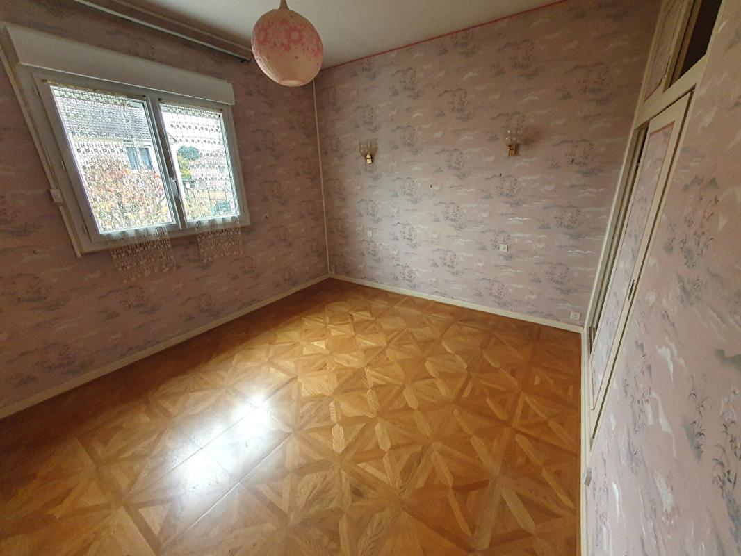 SAINT-DOULCHARD Maison Saint Doulchard 5 chambres 144 m2 7