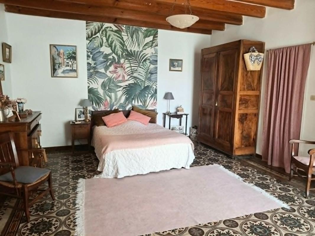 SAINT-AUBIN-DE-BLAYE Maison en pierre rénovée de 180 m² - 5 chambres, piscine et dépendance 10