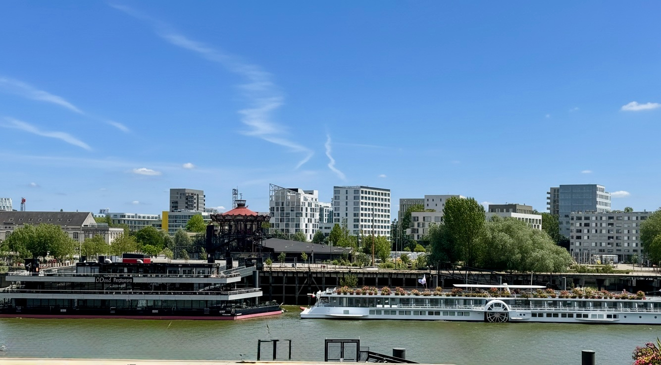 NANTES A VENDRE - APPARTEMENT TYPE 5 - 44100 NANTES 3
