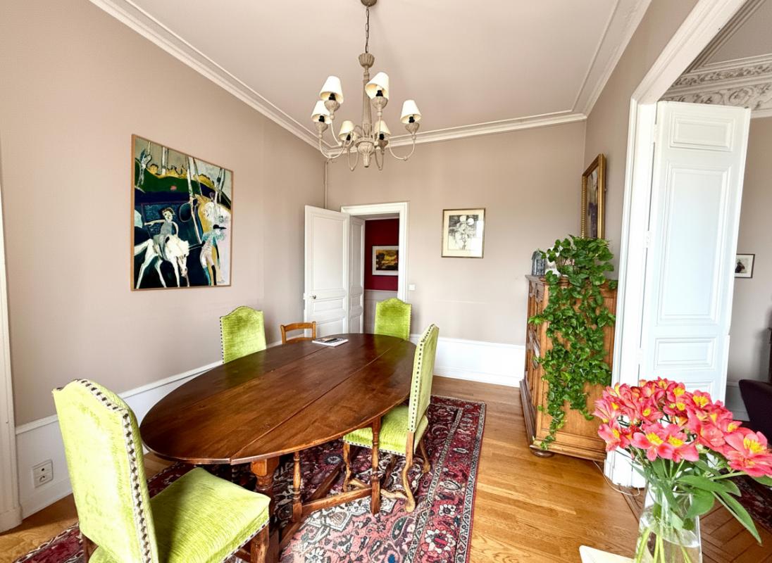NANTES A VENDRE - APPARTEMENT TYPE 5 - 44100 NANTES 8