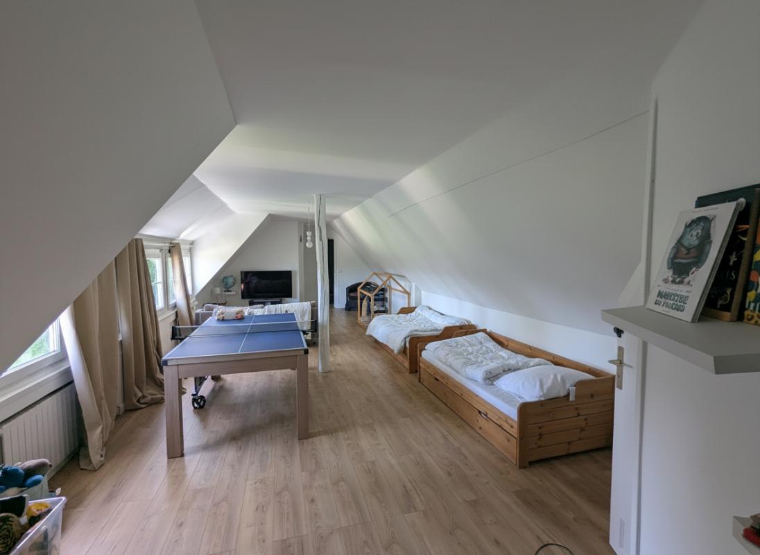 LE FAVRIL Longère d'environ 185m2 rénovée avec goût sur parcelle de 1068m2 13