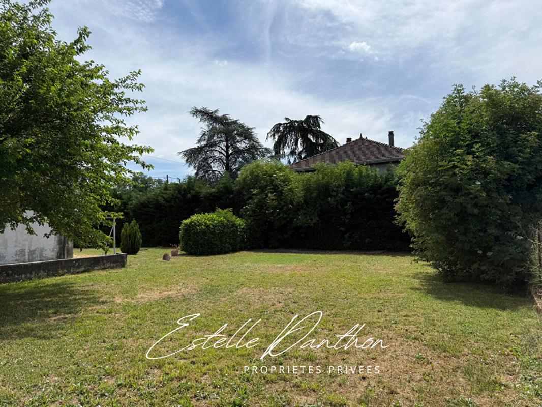 BEAUREPAIRE Maison Beaurepaire avec potentiel studio 16