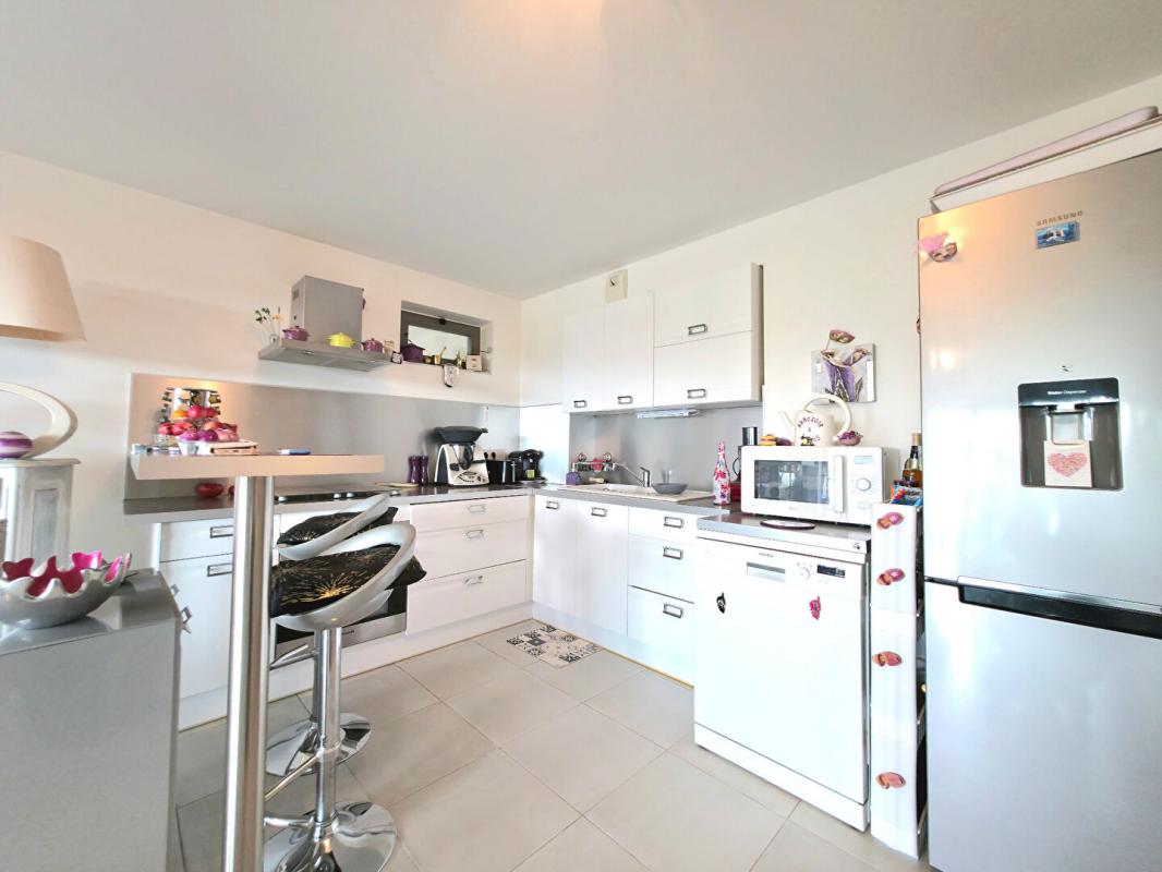 LE LAVANDOU Appartement  3 pièce(s) 65 m2 terrasse / 2 PARKING et ascenseur 6