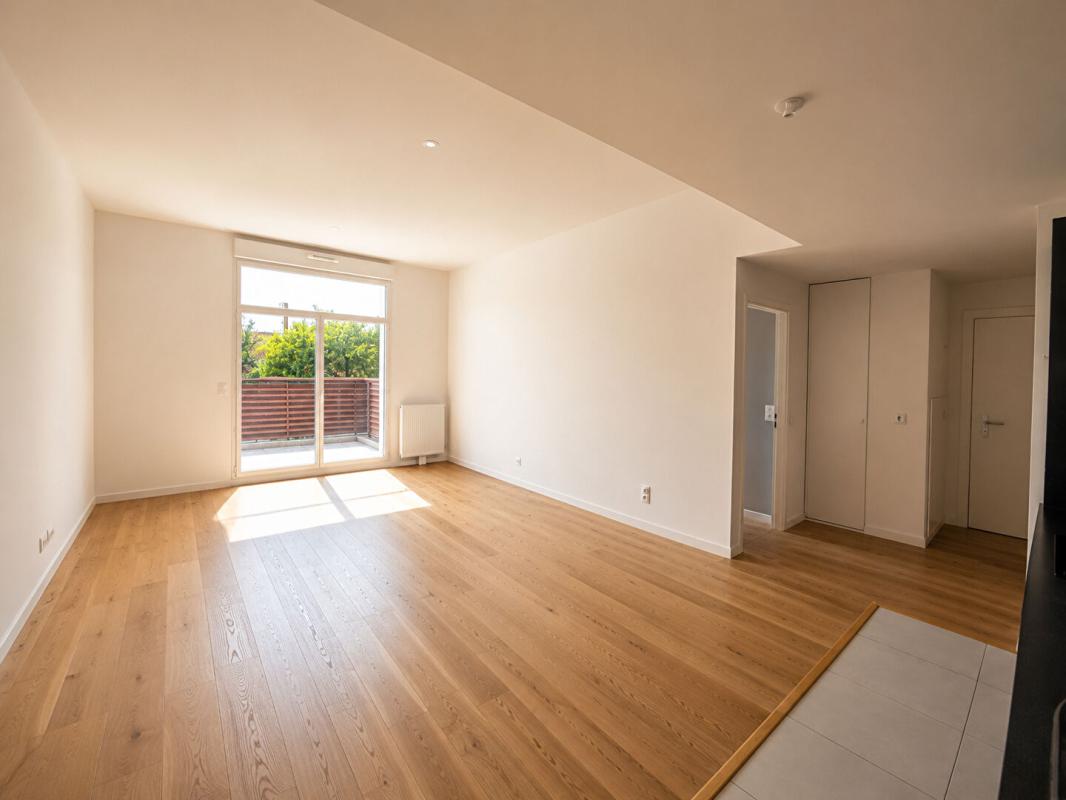 PESSAC APPARTEMENT T3 RECENT HYPER CENTRE PESSAC 2