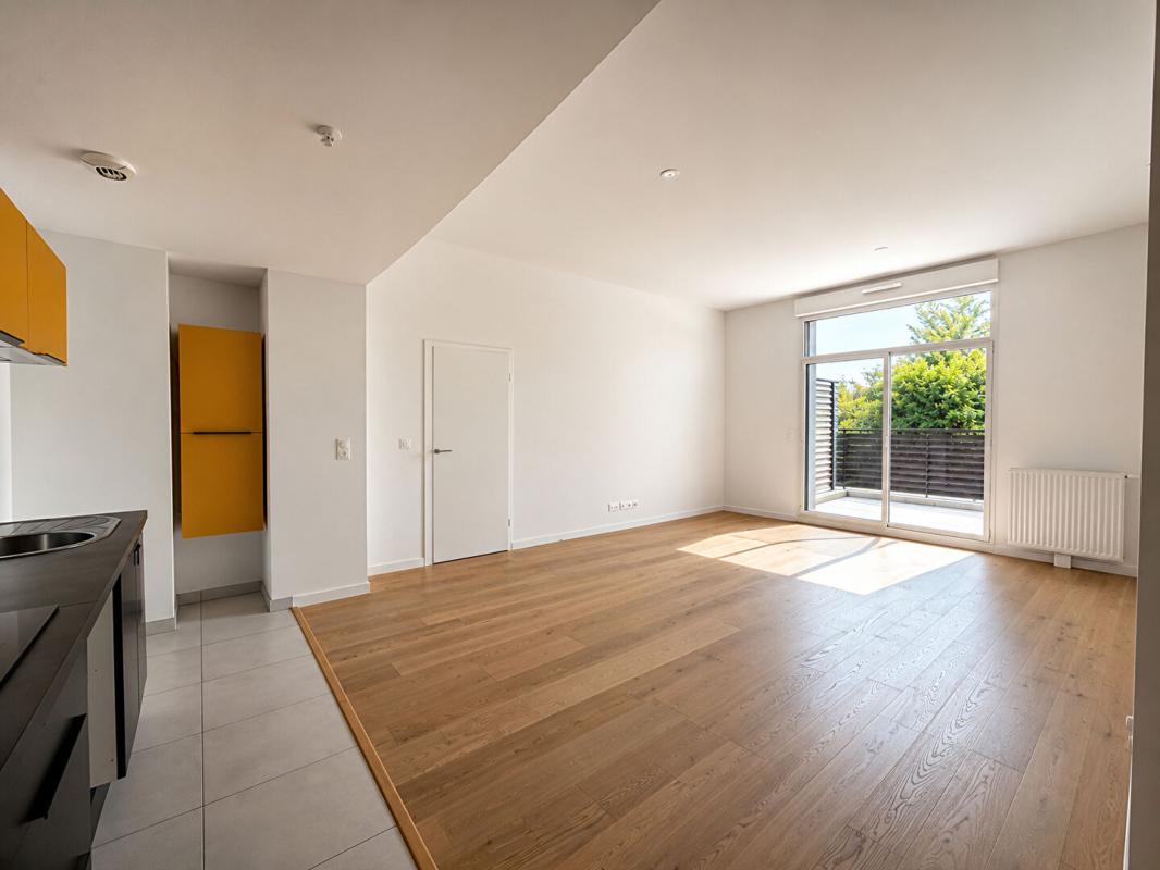 PESSAC APPARTEMENT T3 RECENT HYPER CENTRE PESSAC 3