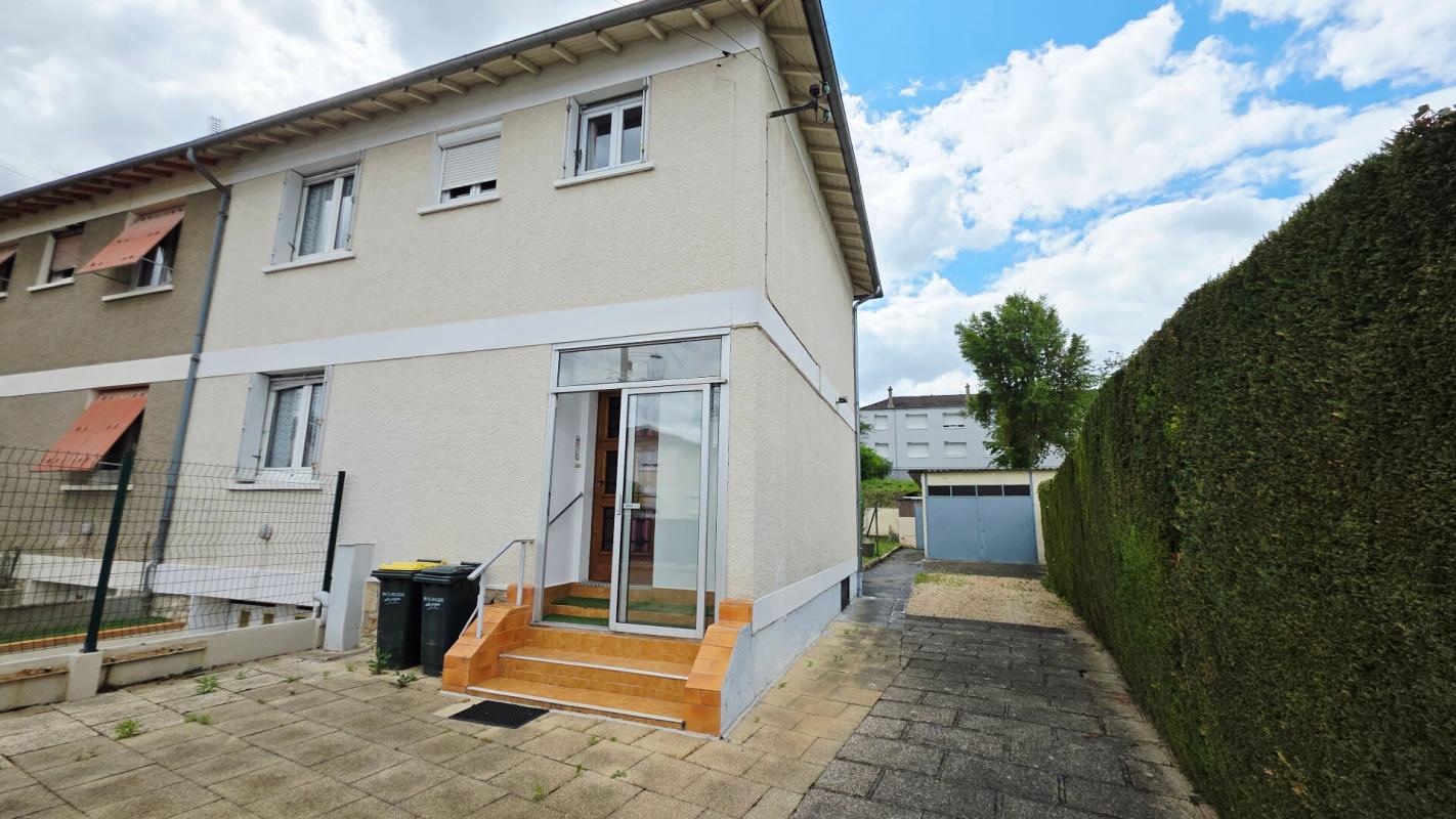 BOURGES BOURGES MAISON 83M² 4 PIECES 3 CHAMBRES SOUS-SOL GARAGE JARDIN 1
