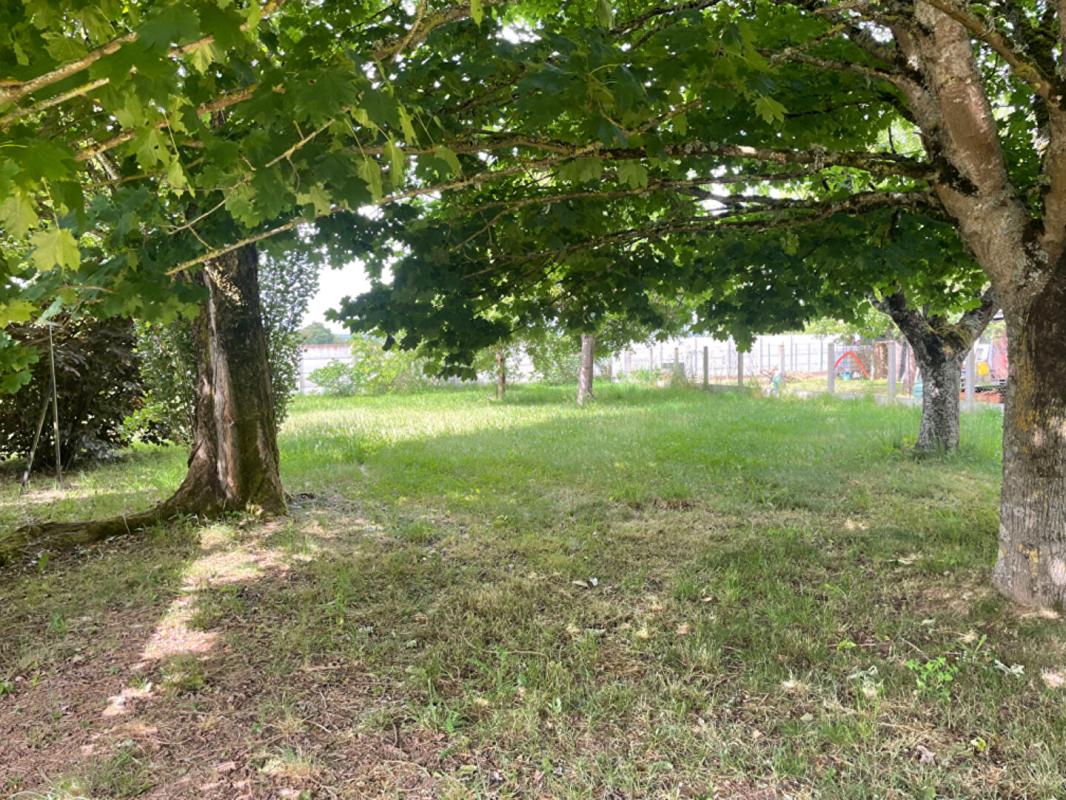 CHATILLON-SUR-LOIRE Maison Chatillon Sur Loire 7 pièce(s) 127.87 m2 16