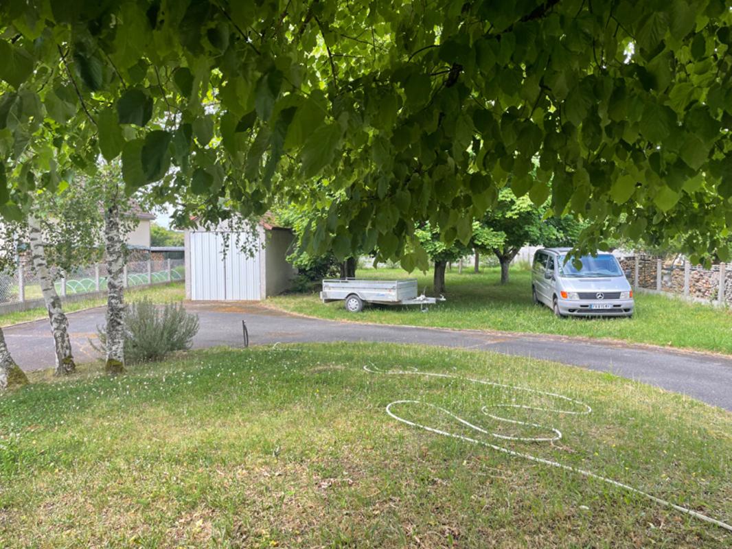 CHATILLON-SUR-LOIRE Maison Chatillon Sur Loire 7 pièce(s) 127.87 m2 17