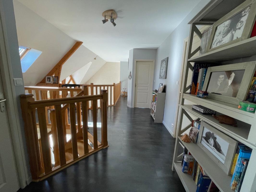 NEUILLE Maison Neuillé 7 pièce(s) 170 m2 13