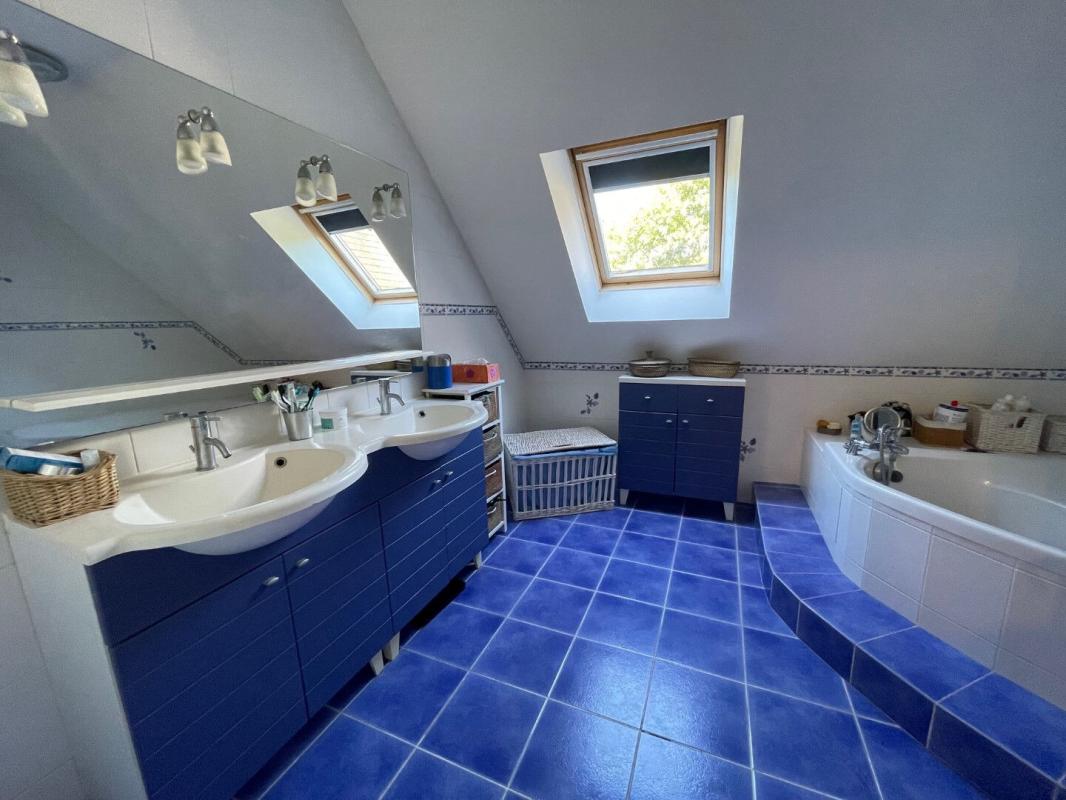 NEUILLE Maison Neuillé 7 pièce(s) 170 m2 14