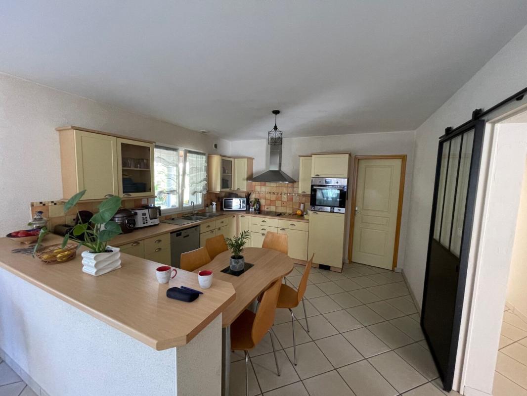 NEUILLE Maison Neuillé 7 pièce(s) 170 m2 17