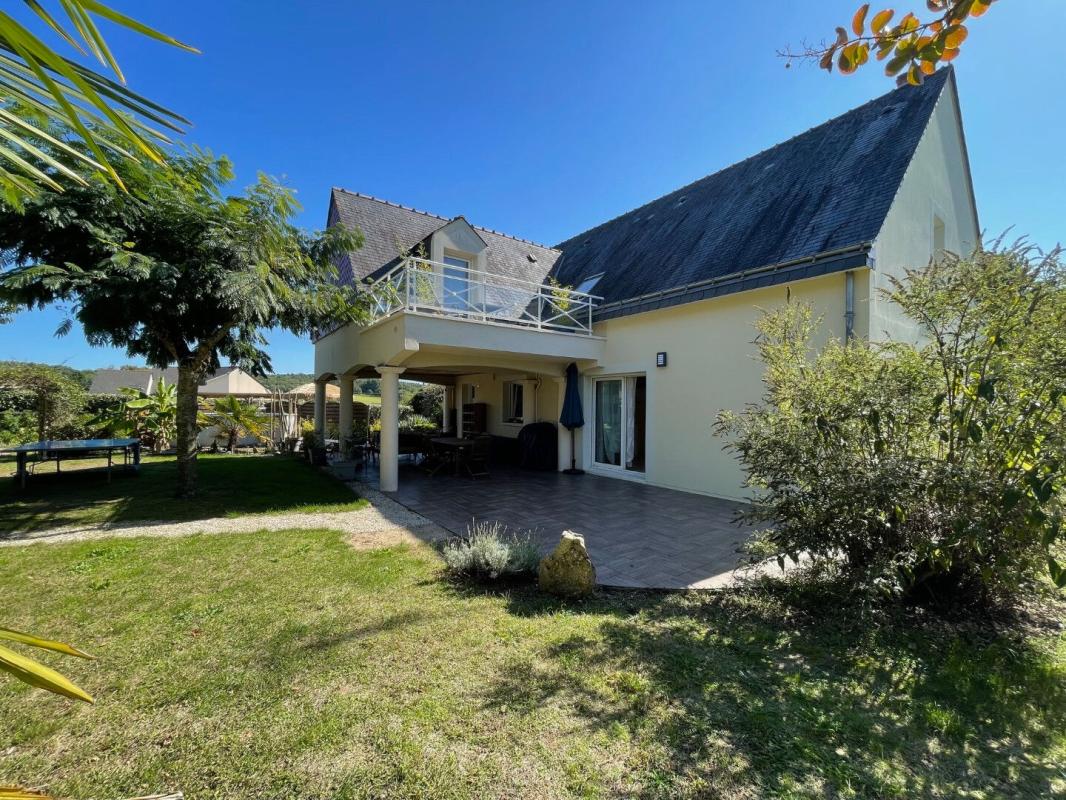 NEUILLE Maison Neuillé 7 pièce(s) 170 m2 2