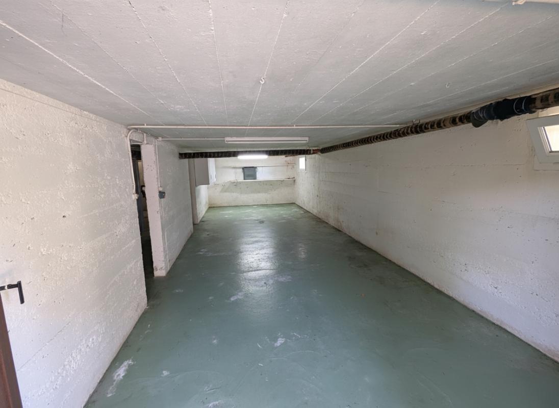 LA LOUPE Propriété sur sous-sol total d'envrion 62m2 2 chambres parcelles 805m2 2