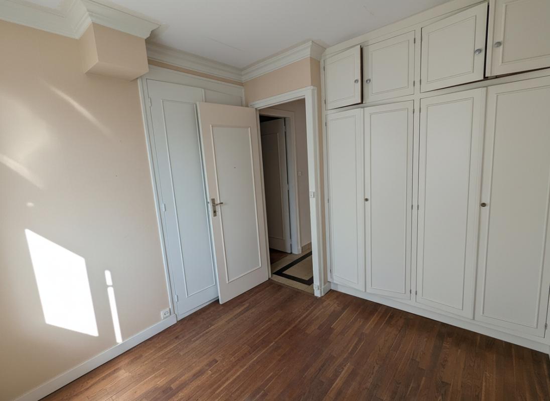 LA LOUPE Propriété sur sous-sol total d'envrion 62m2 2 chambres parcelles 805m2 6