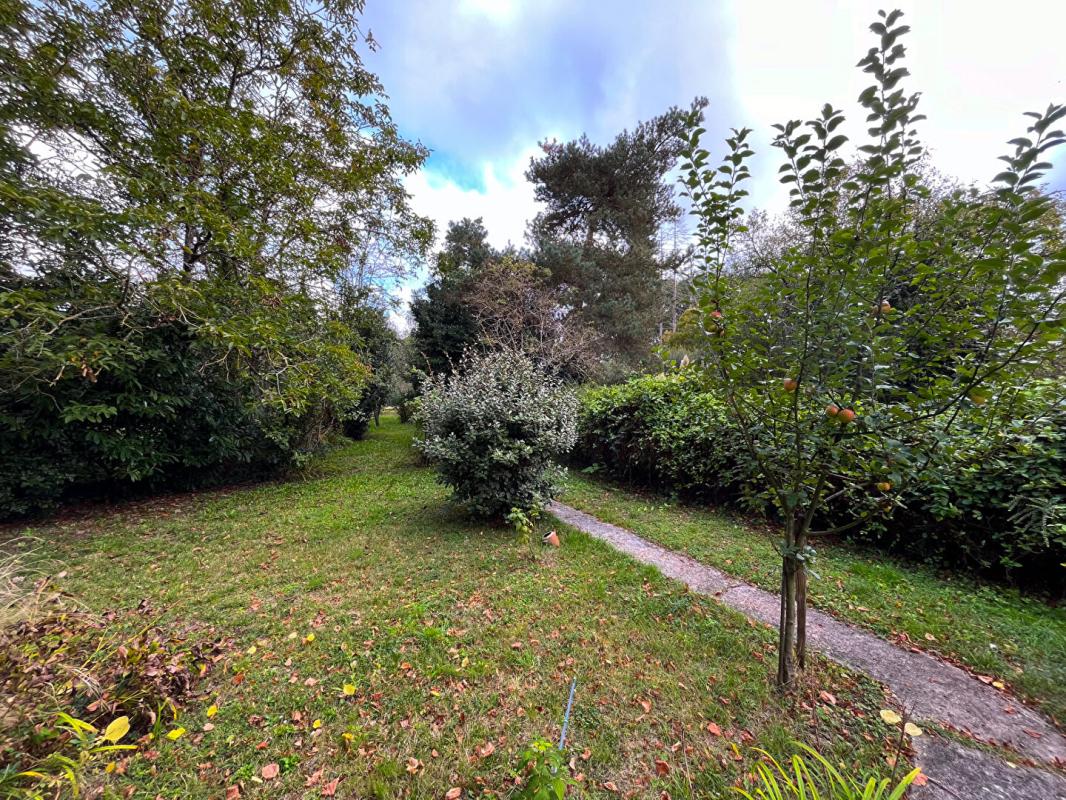 SAINT-CHRISTOPHE-EN-BAZELLE Maison Saint Christophe En Bazelle 3 pièce(s) 75 m2 10