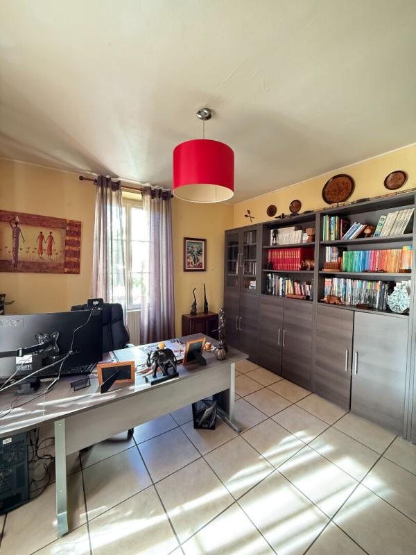 AIRE-SUR-L'ADOUR Maison Aire Sur L'adour 7 pièce(s) 200 m2 6