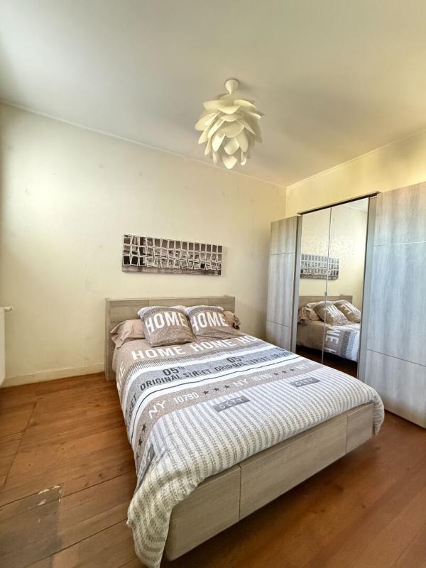 AIRE-SUR-L'ADOUR Maison Aire Sur L'adour 7 pièce(s) 200 m2 9
