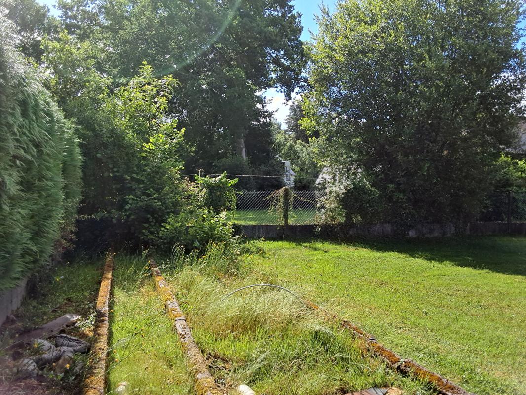 LANOUEE Maison des années 60 indépendante  sur un grand terrain à fort potentiel Aux portes de la forêt (Morbihan) 10