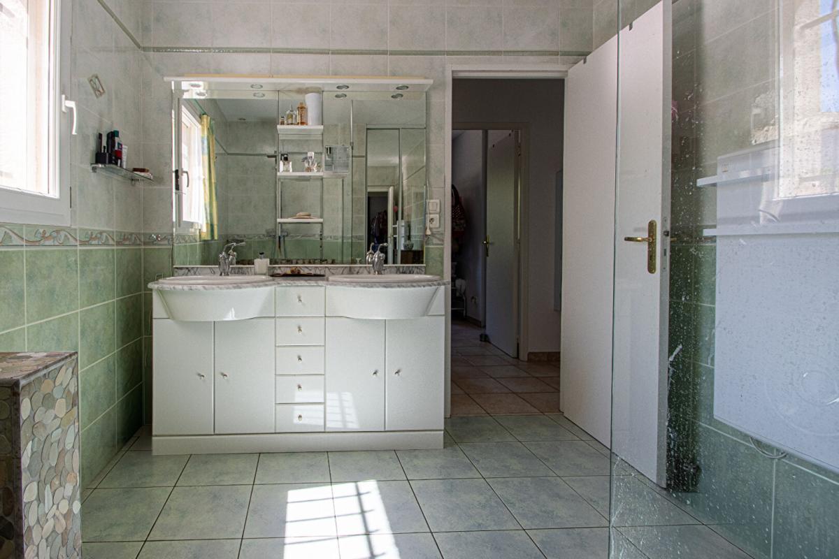MOUSSAN VENTE VILLA MOUSSAN - 128M2- 4 PIECES - 358000 HAI 15