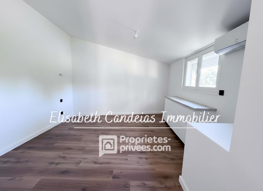 SAINT-JEAN T2 avec garage et jardin intimiste 8